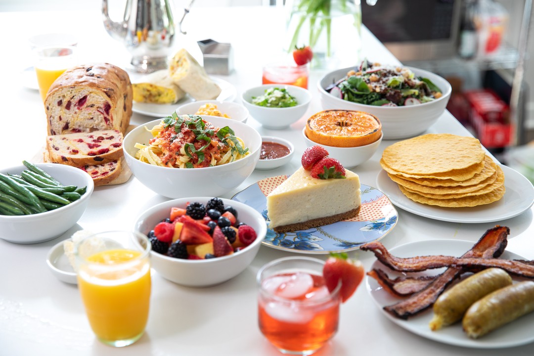 FoundingFarmers's tweet photo. All of our #brunch favorites are made from scratch in our kitchens, ready to be finished in yours with our #BrunchToGo offering! Preorders are required. #Brunch #FFReston #FFTysons #FFMoCo #FFDC https://t.co/5sJE3DAzEa https://t.co/5a8h74mduH