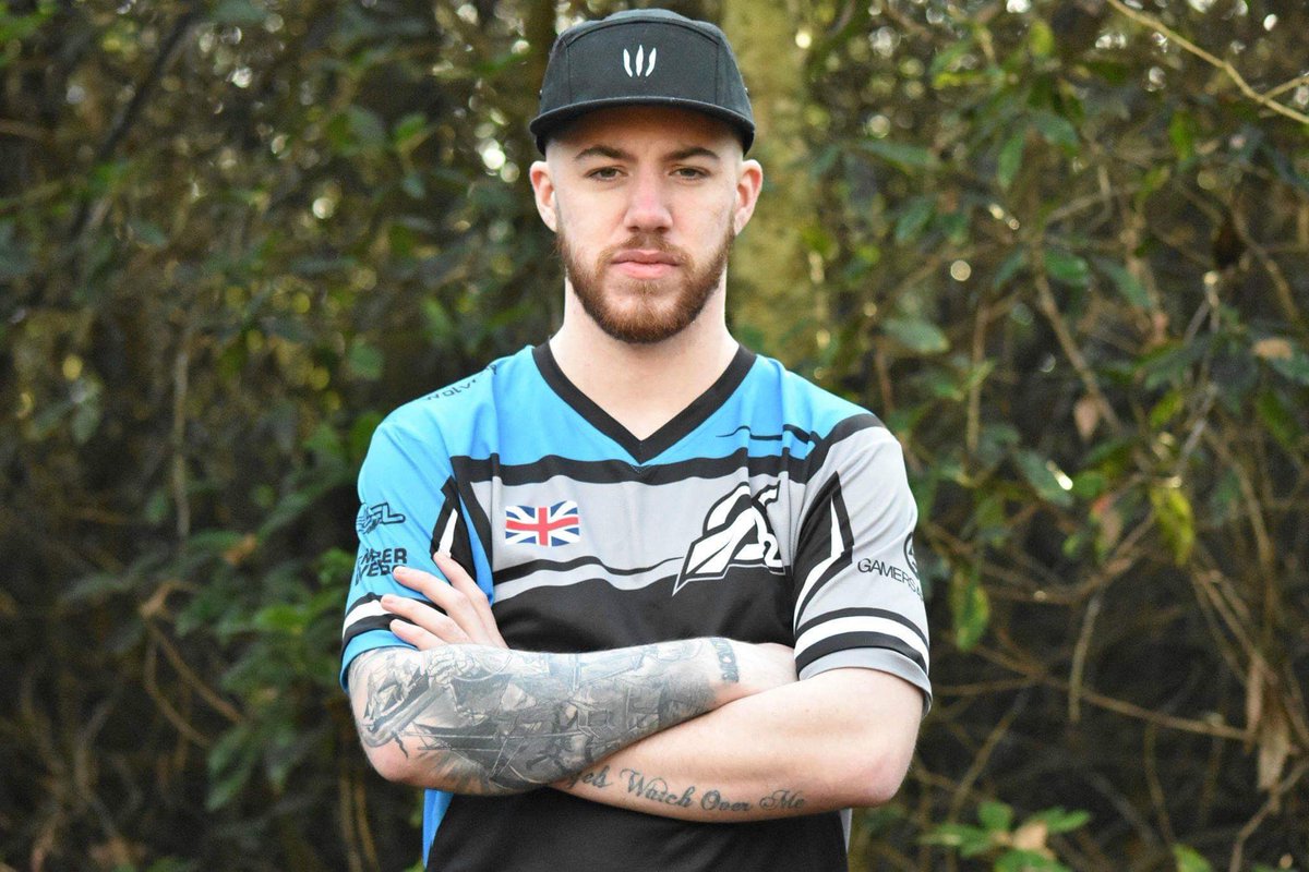 WoIvrne's tweet image. #O2Forever