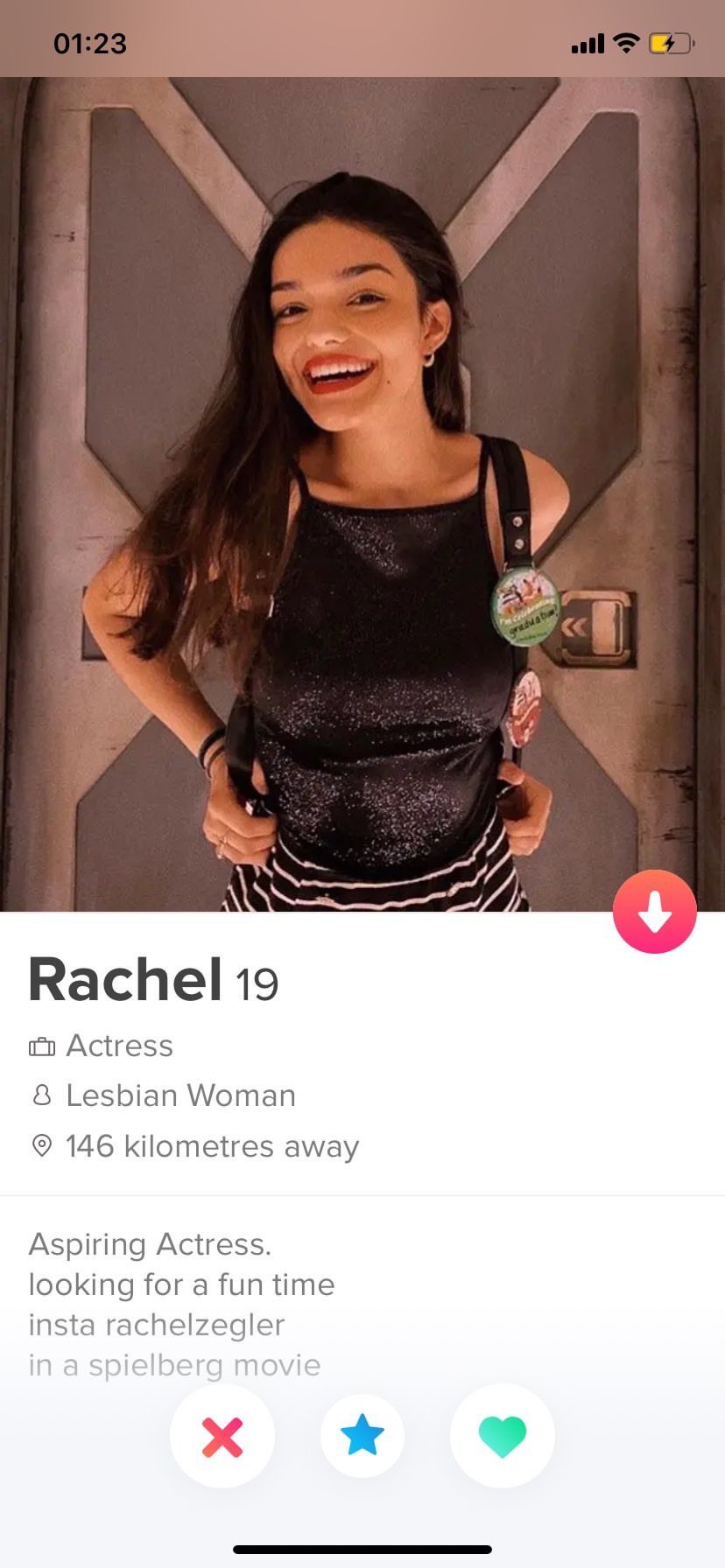 Ideas lesbian tinder bio 20 Tinder