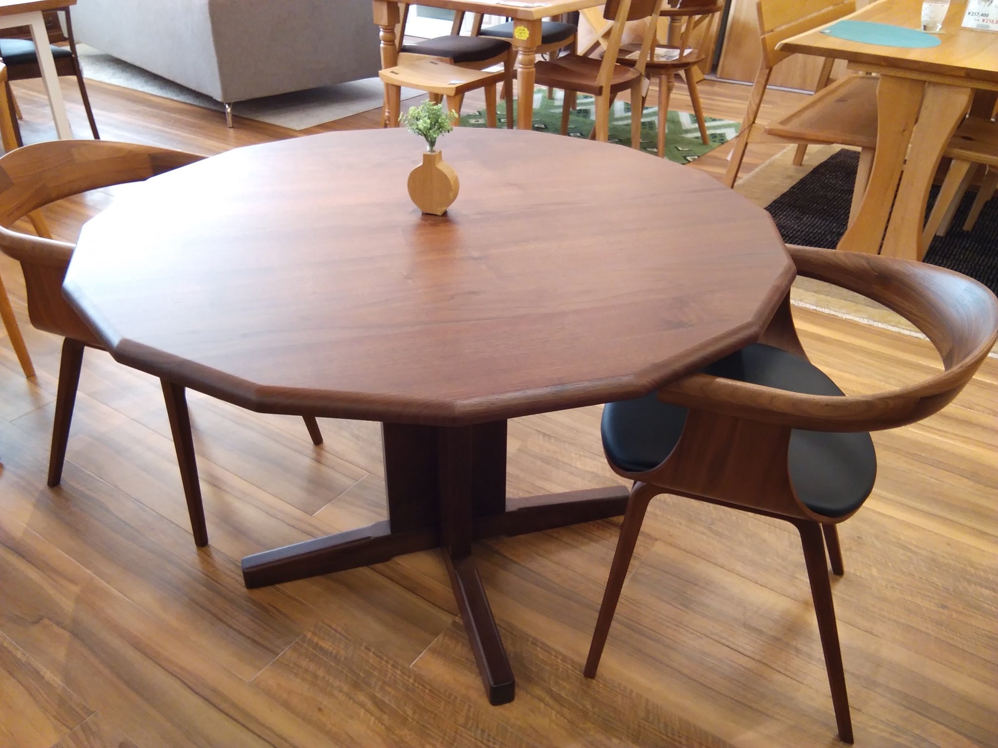 一枚板 ダイニングテーブル 脚 葉山家具