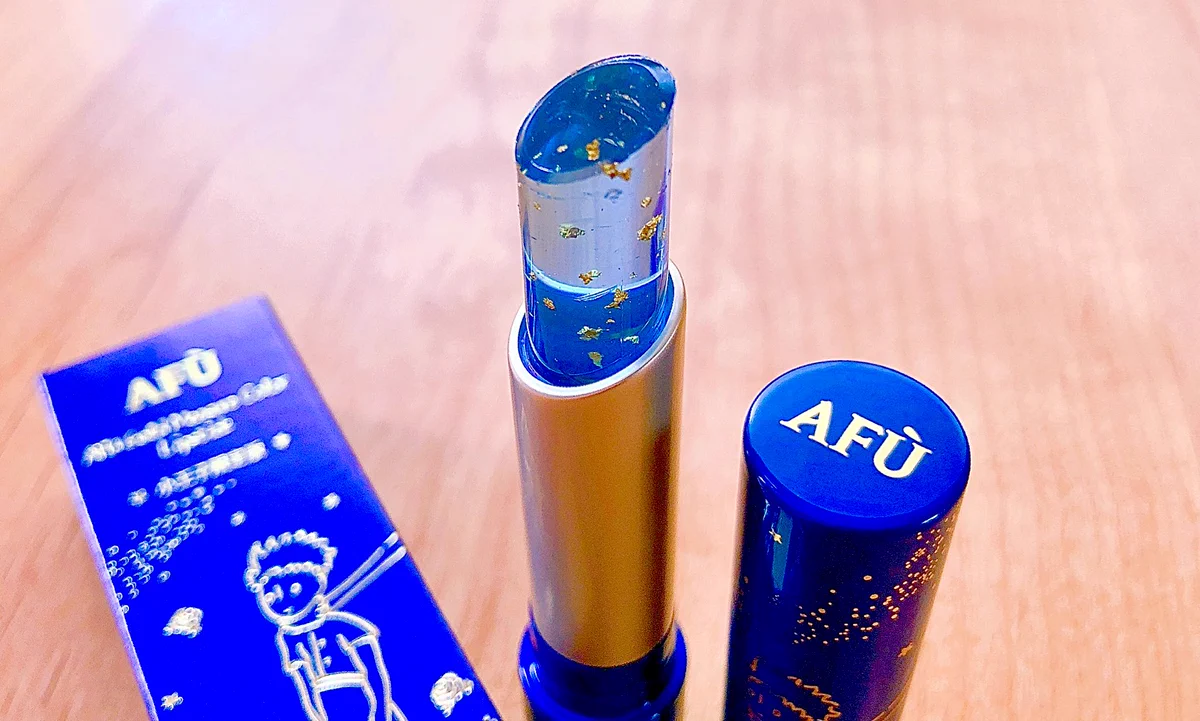 星の王子さまリップが芸術的！塗るとほんのりピンクになりバラの香りがする！