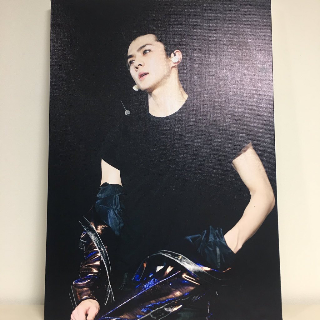 yangdoksj2's tweet photo. 엑소 세훈 이리디님 이리디센트님 액자 
싸게 양도해요

택포 2.7
A2 사이즈

2호선 직거래 가능 택배 가능!
디엠주세요~

wts wts selling exo sehun photo frame (iridescent boy)

#세훈   #액자 #양도 #sehun   #Sell #wtb #wts https://t.co/ImIp8HyTbA
