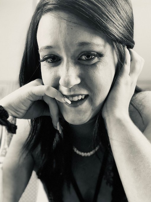 Hump night selfies! Come see me? #diamonddoll #collegenight #dancer #tips #osu #uc #wrightstate #sinclair<a href="/tag/diamonddoll"class="tags">#diamonddoll</a><a href="/tag/dancer"class="tags"><span>#dancer</span></a><a href="/tag/tips"class="tags"><span>#tips</span></a><a href="/tag/osu"class="tags"><span>#osu</span></a><a href="/tag/uc"class="tags"><span>#uc</span></a><a href="/tag/sinclair"class="tags"><span>#sinclair</span></a><a href="/tag/collegenight"class="tags"><span>#collegenight</span></a>