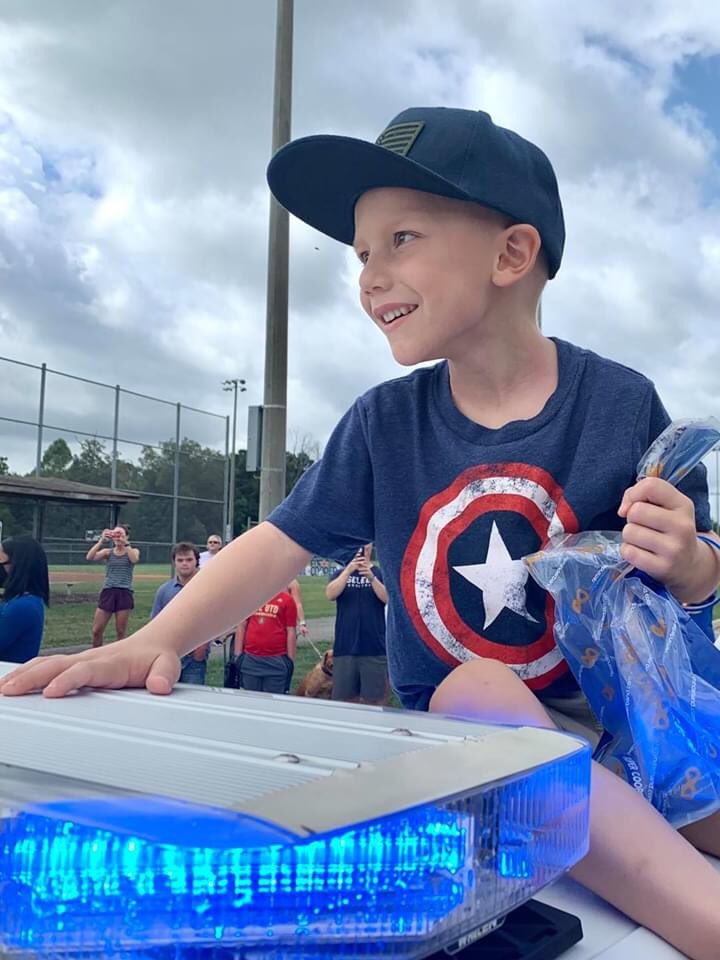 TNHighwayPatrol's tweet image. THP was honored to join several E. TN law enforcement agencies &amp;amp; surprise 4yr old Cooper Stansbury who is fighting cancer.A parade was organized with some pretty cool toys for him to try out.We were thrilled to provide an opportunity for him to take his mind off things &amp;amp; be a kid