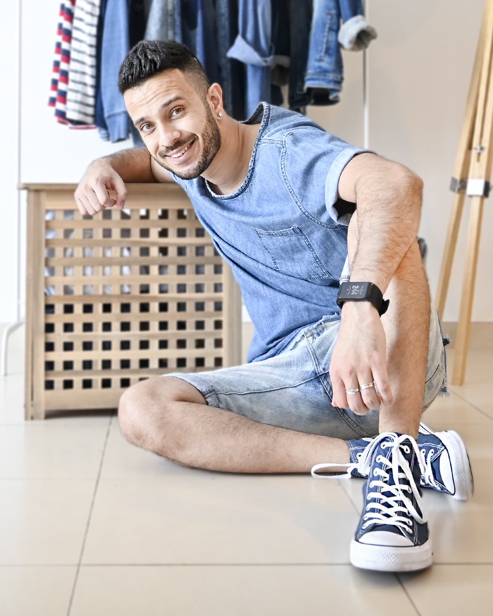 kashyapdevanshu's tweet photo. The most essential denim staple in summers is a pair of denim shorts. #fashionquotient #fqbydev #mensfashion #alldenim #denim #denimedit #menswear #mensdenim #jeans #stripers #nautical #denimhat #shorts @Topman @LEVIS @Converse @IconicStoreME https://t.co/DTu1SlCfnF
