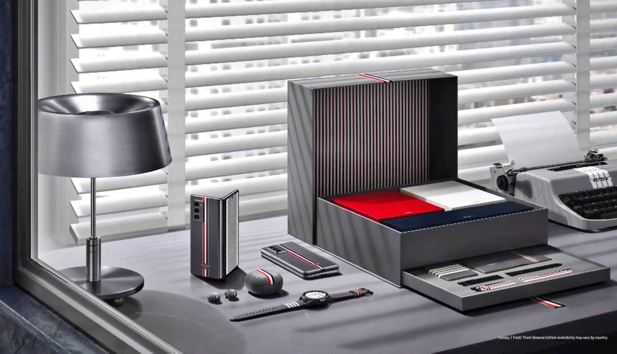 ClickbuyHcm's tweet photo. Samsung Galaxy Z Fold 2 Thom Browne Edition: Sự kết hợp tuyệt vời giữa thời trang và công nghệ
#SamsungGalaxyZFold2ThomBrowneEdition #GalaxyZFold2ThomBrowne #SamsungGalaxyZFold2 #GalaxyZFold2ThomBrowne #GalaxyZFold2ThomBrowneEdition #clickbuy #clickbuyhcm #chọnlàmua https://t.co/WUKYcvvE9F