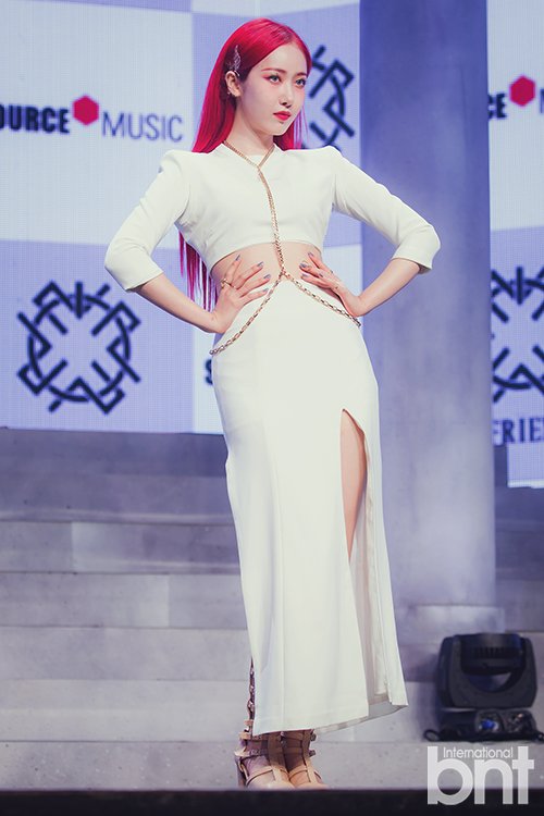 sinb pics 🍎 tweet media