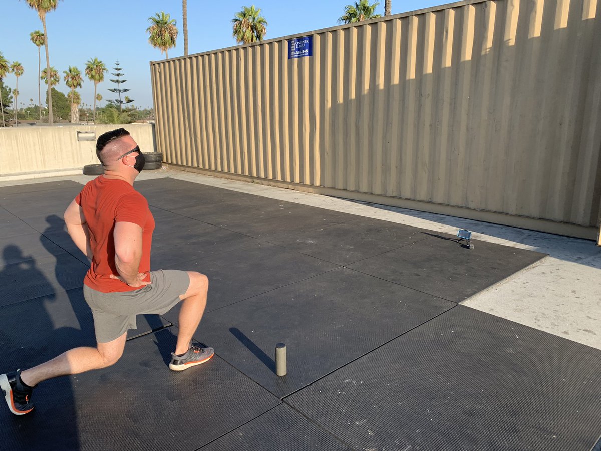 Today, our Youth Service Officers held another 77th Street Jr Cadet Zoom meeting. Today’s meeting included a zoom workout. Until we can meet in person we will continue to utilize social media to stay engaged with the youth that we serve. @LabradaAl <a href="/LAPDHQ/">LAPD HQ</a> @LAPD_Williams
