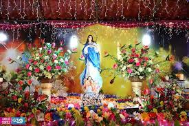 La Purisima is a v important holiday celebrating the Immaculate Conception of the Virgin Mary. 9 days of prayer at an altar in their home. Dec. 7 comes La Griteria. "¿Que causa tanta alegría?" "¡La Concepción de María!" Fireworks, singing, dancing, toys & food for all.
