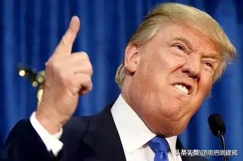 zhangpican's tweet photo. 美国疫情如此严重，作为美国总统特朗普，还有心思去打高尔夫球，真是严重失职，不配当美国总统，这样的总统就是美国一个笑话。把特朗普选举成为一个总统，是美国人的严重错误，一个只知道经济，做生意，自私自利的人当总统，对美国是一场灾难，用做生意的方法来管政治，一窍不通。 https://t.co/slqFKYkwgQ