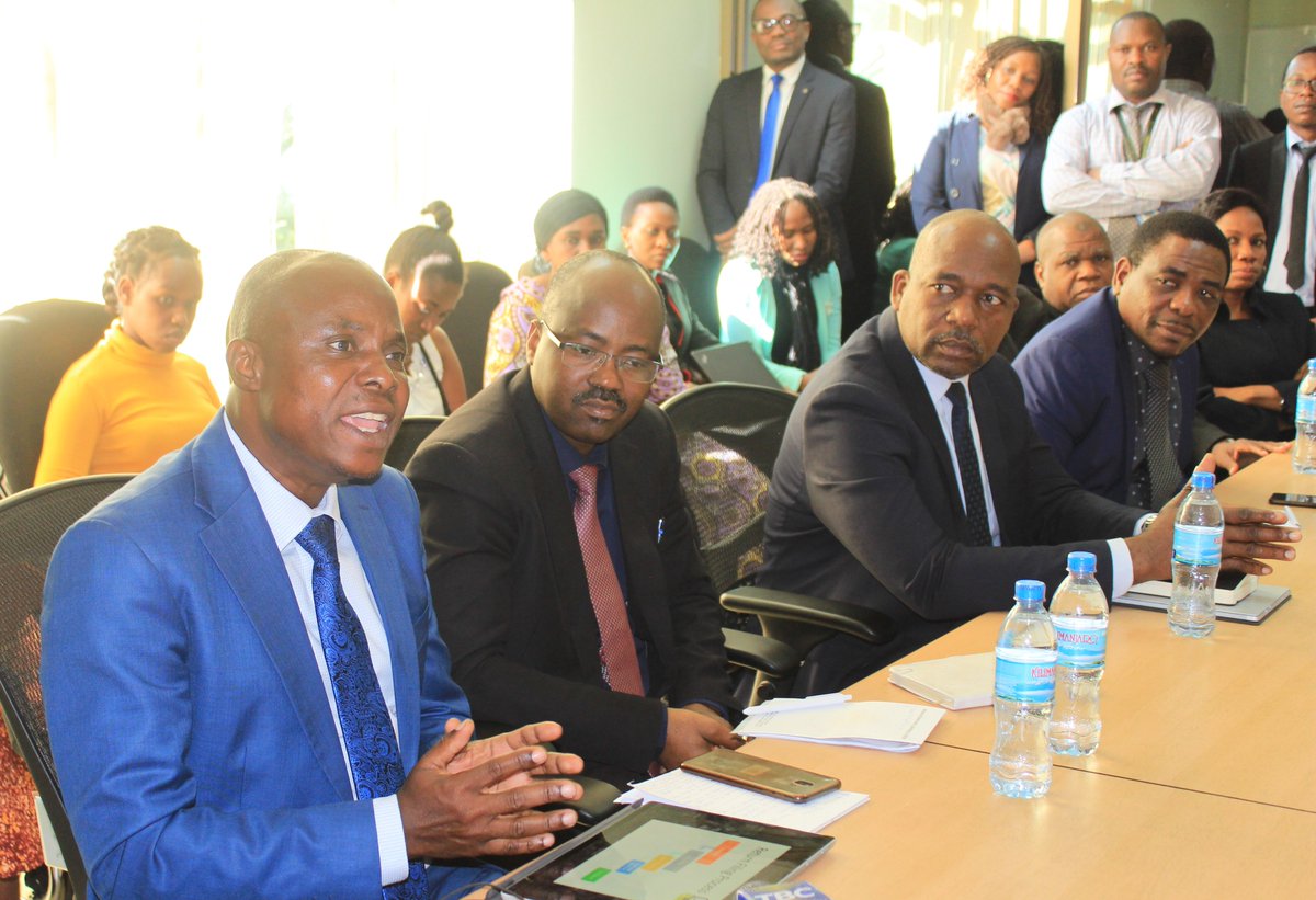TRATanzania's tweet photo. #ARUSHA Mamlaka ya Mapato Tanzania #TRA leo 06/08/2020 imezindua rasmi Mfumo wa Uwasilishaji Ritani za Kodi kwa njia ya Mtandao #eFiling. https://t.co/CcQpL52HrD