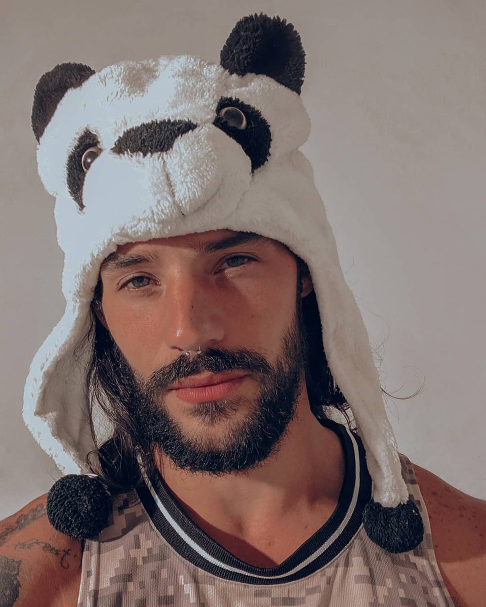 nomrrud's tweet photo. O panda nosso de cada dia nos daí hoje 🐼 https://t.co/hjeT04EcDx