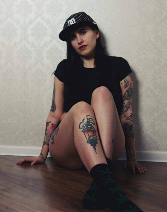 It's a bit of a different style, but I think these photos are still cute hah.  Which one do you choose<a href="/tag/tittytuesday"class="tags"><span>#tittytuesday</span></a>