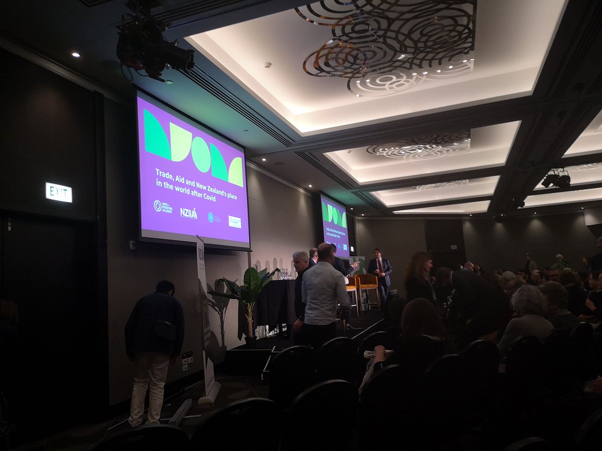 Packed house at Intercontinental in Wellington as party reps  @DavidParkerMP  @simonjbridges  @dbseymour  @FletcherNZFirst & Golriz* assemble to tackle the big questions around trade, aid & foreign policy.  @TovaOBrien is MC.  #nzpol  #nzelection  #NZinWorld*She's blocked me.