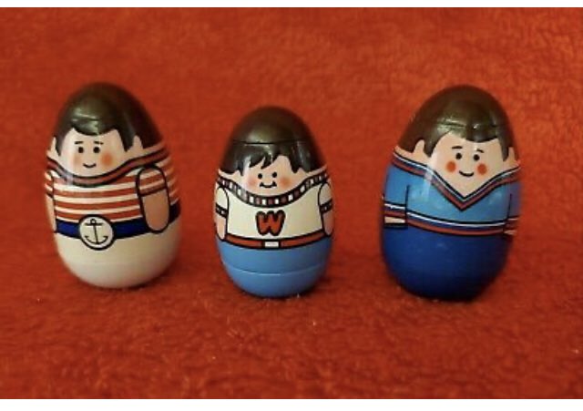 Cliniqueque's tweet photo. Threes were my first favorite toys #weeblewobbles #RevealYourAgeWithoutNumbers https://t.co/olzxuDhrNb