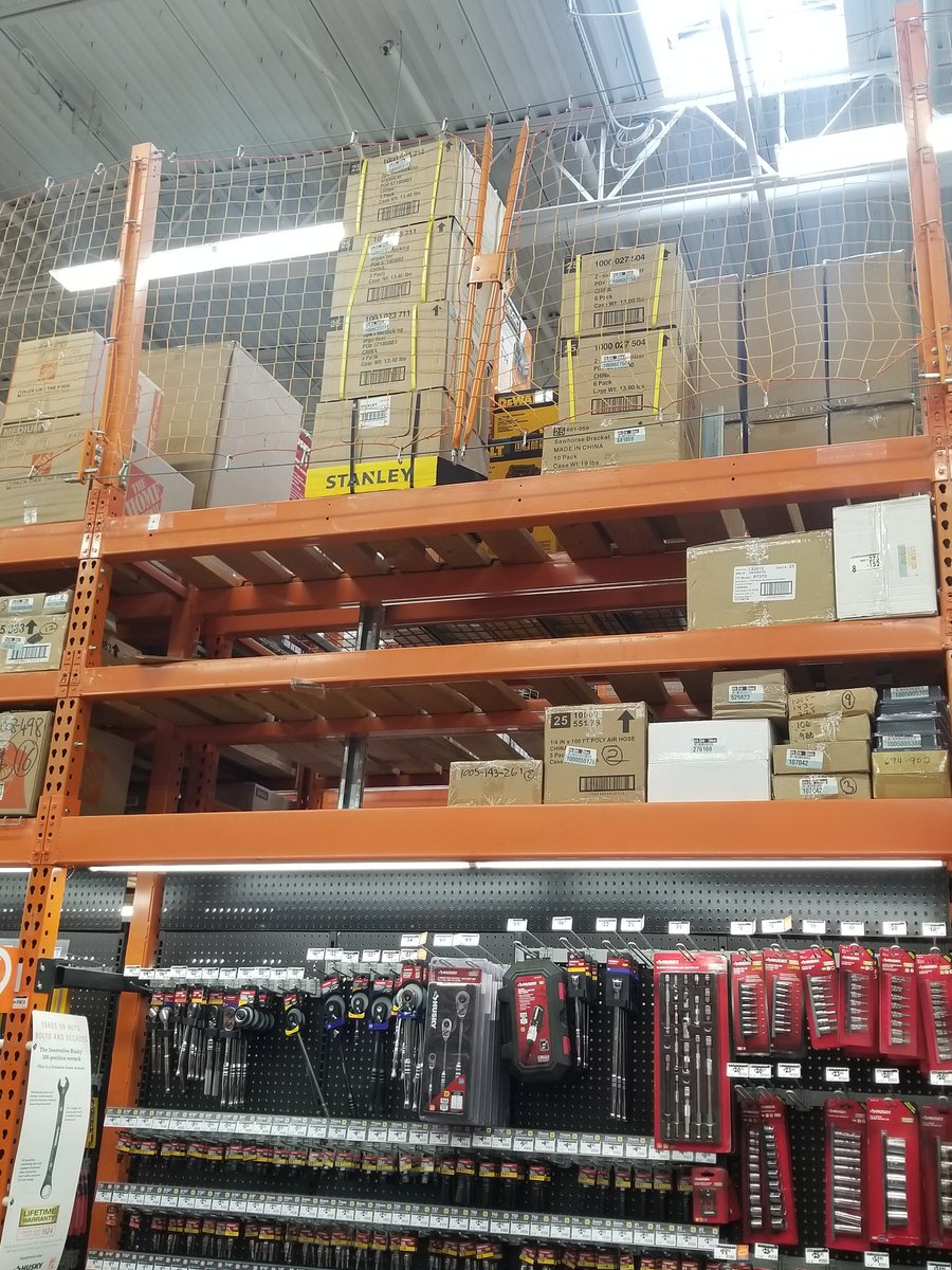 Craiger4015's tweet photo. D25 packdown party!! Great job team!!👍👍 @geri4015 @blkubes https://t.co/tg4OH6hrMt