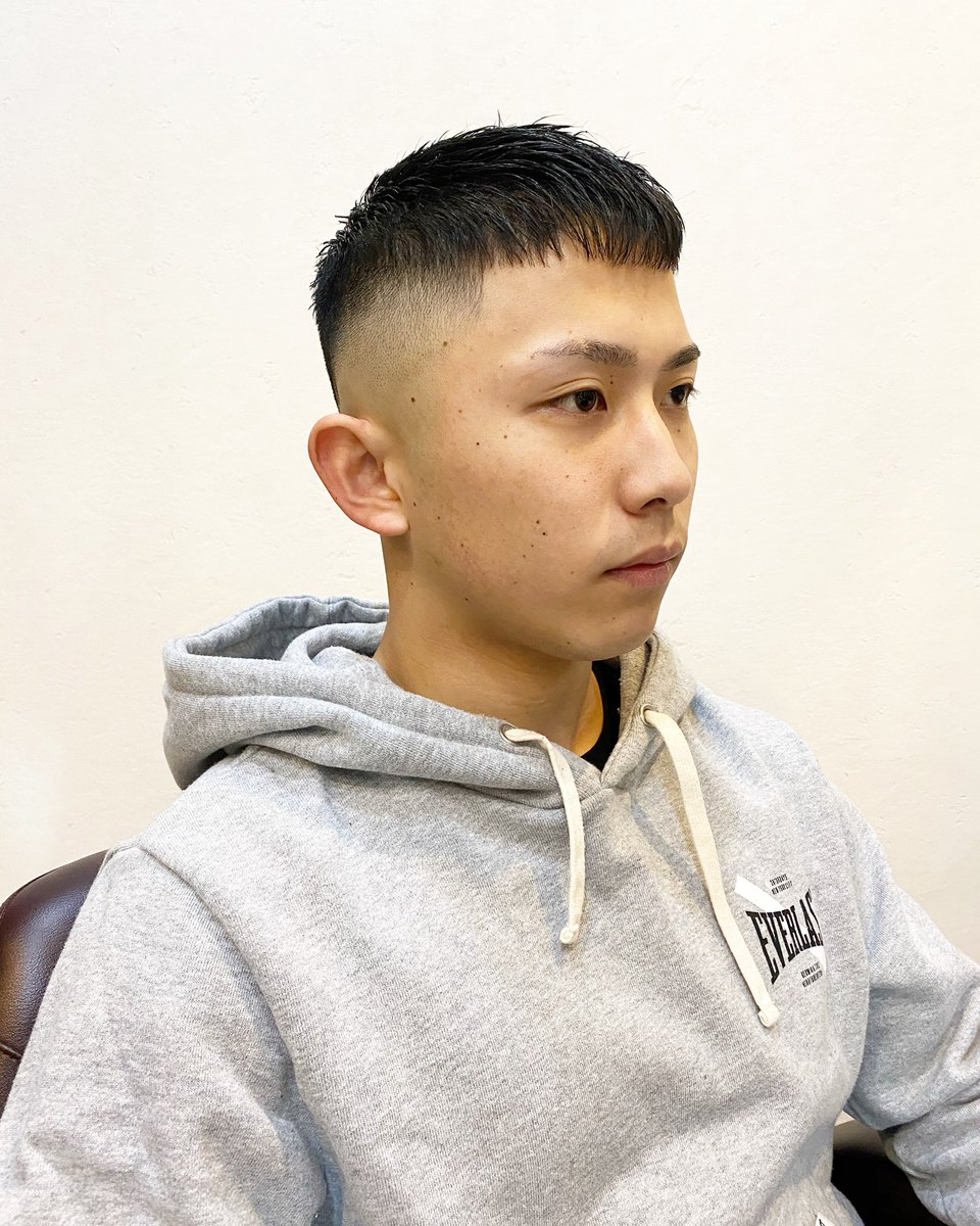 メンズヘアカタ特集 インフィニィト新長田 Pa Twitter スタイル名 パクセロイ コメント すごくパクセロイ スタイリング ポマード付けてコームで前にとかしつけるとパクセロイ メニュー内容 カット 顔剃り シャンプー スタイリング 参考予算税込みで 4950円 担当 メンズヘアカタ特集 インフィニィト新長田 Pa Twitter スタイル名 パクセロイ コメント すごくパクセロイ スタイリング ポマード付けてコームで前にとかしつけるとパクセロイ メニュー内容 カット 顔剃り シャンプー スタイリング 参考予算税込みで 4950円 担当