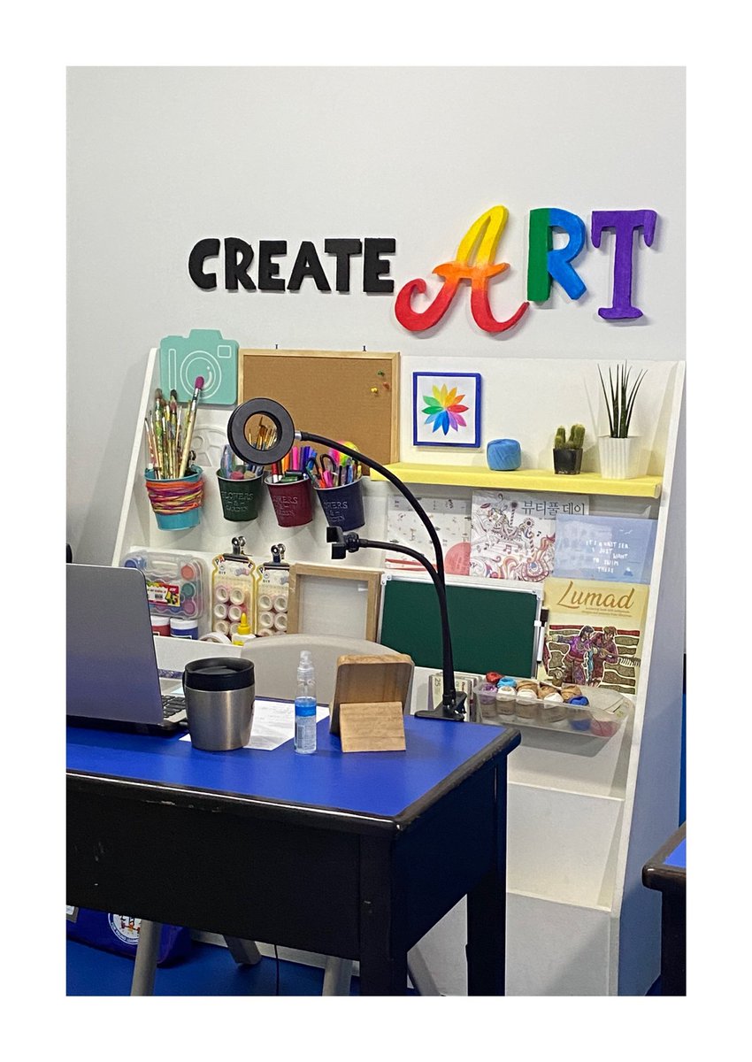 itsNotRedge's tweet photo. Converted my Reading corner into this for my online Art classes (intermed levels). Iβll miss teaching Kindergaterners this schl year, and will definitely miss teaching kids face-to-face.π
#CreateArt
#Teachnology
#NewNormalinEducation https://t.co/27sI3U9MCh
