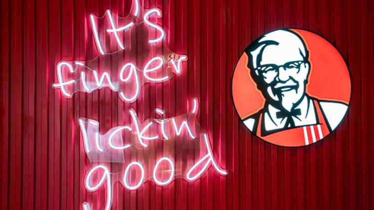 The word “good” is obviously laudatory as it praises the taste of the chicken. So the court had to consider whether the phrase “FINGER LICKIN” is distinctive or if it was also laudatory.