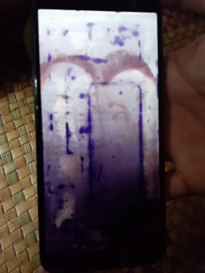 Alexand94875945's tweet photo. Goodbye phone!💔 https://t.co/Pwzqf2r4Qb