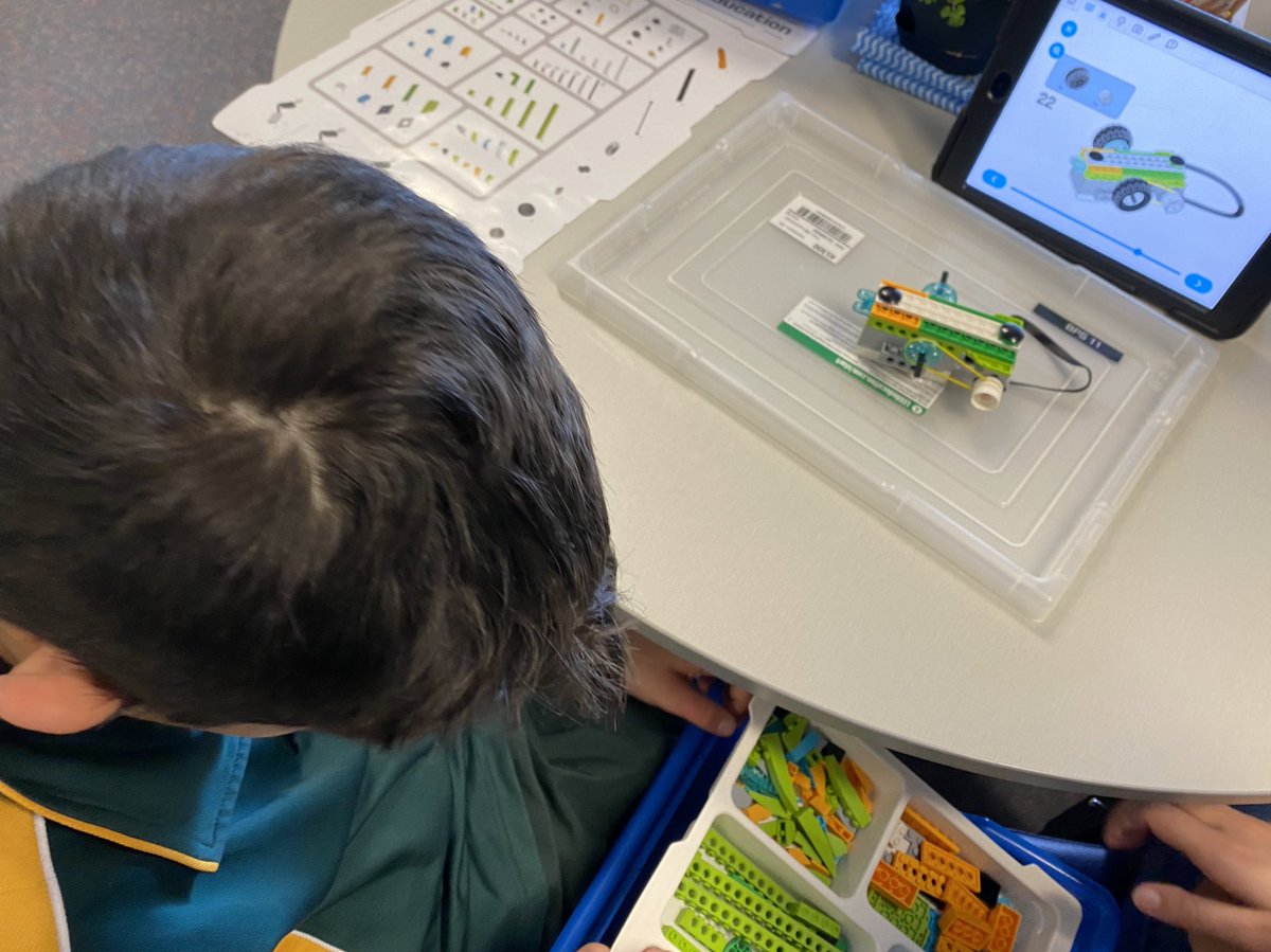 tickytecky's tweet photo. Team work in @mel5bells as students compete their first build using @LegoWeDoNL and they absolutely smashed it! They were determined and problem solved just like #whyfi @Clapturn @BlairmountPS #ThisIsBlairmount https://t.co/8Ivgf3qh43
