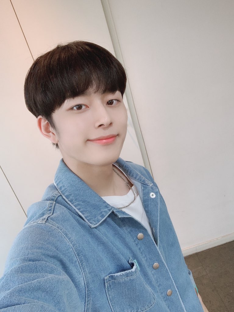 [📢] #큐브TV <#큐브통신> 출연 안내

⭐️우리의 마음 속 선호도 128%⭐️를 채워버린 선호를 만나고 싶다면?
오늘 밤 9시! 큐브TV 신규 예능 '#큐브통신' 많은 시청 바랍니다💛

#유선호 #YOO_SEONHO