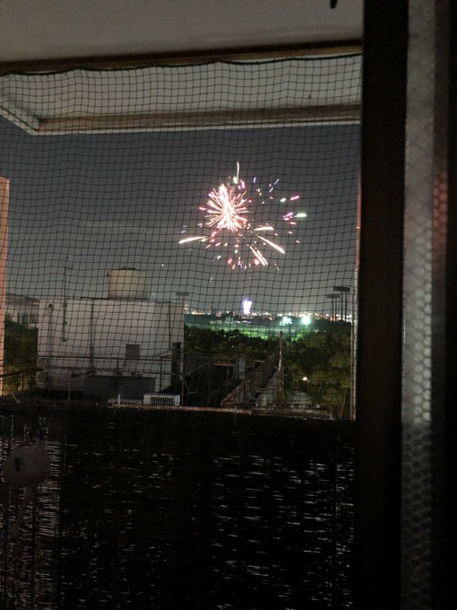 コロナ収束祈願 大阪市でサプライズ花火 打ち上げ場所は長居公園 みんなの反応 画像 まとめダネ