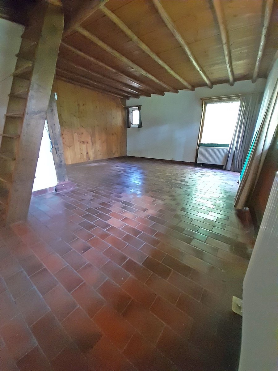 In #Meppel hebben wij een woning op basis van antikraak beschikbaar in een groene omgeving. Deze #woonruimte is geschikt voor twee personen en ligt op slechts 10 minuten fietsafstand van het centrum en station van Meppel.
 
Interesse? Meld je aan via bit.ly/2DGvf0q