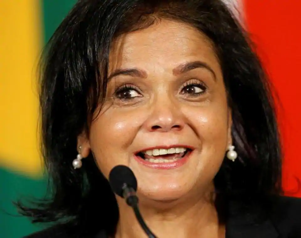 benpooler's tweet photo. Today Shamila Batohi enjoys her 553th day in office as head of @NPA_Prosecutes 

To date NOT ONE senior politician has been arrested for corruption.

How is this acceptable? https://t.co/3ew8fHcwCm