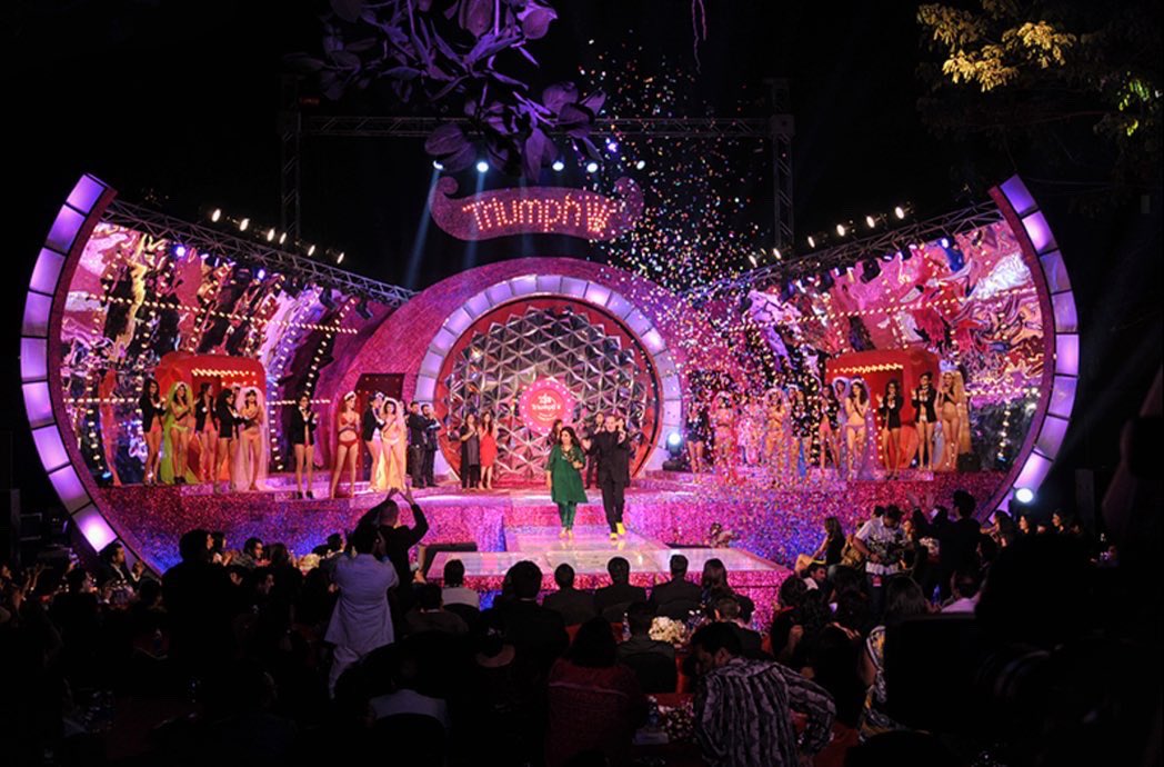 IM_Ent_events's tweet photo. #walkdownmemorylane • Triumph Showcase 2011 - Colour Me Pretty •

For their 3rd consecutive year, Triumph international Indian presented a fashion extravaganza that was directed and choreographed by Farah Khan and the event was managed and produced by IM Entertainment. https://t.co/WekrGyLqK5