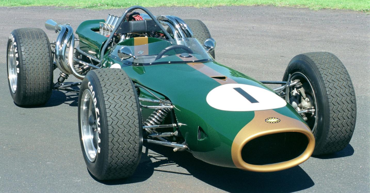 Motorclassica's tweet photo. The #BrabhamBT19, as driven by Jack Brabham to victory in the 1966 World Driver’s Championship, the first ever car to bear the driver’s name to claim the title. Designed by adopted Australian Ron Tauranac, the BT19 as powered by a 2,995cc Repco V8 engine. #motorclassica https://t.co/NFXdGyQHdo