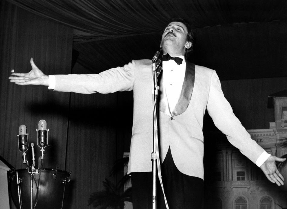 InternoPoesia's tweet photo. «Il bene di una donna
che ama solo te: 
meraviglioso».

26 anni senza Domenico Modugno ❤️ https://t.co/3ZzsLNbxpT