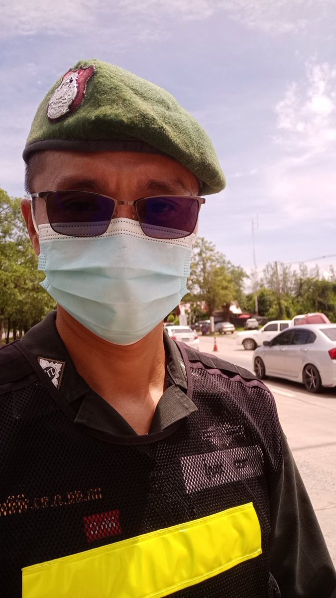 ManPolie's tweet photo. ร้อนมั้ยนั่น https://t.co/UMYnPlszL8