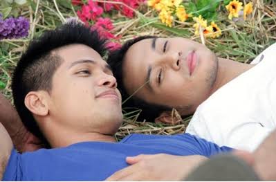 pinoyboyslove's tweet photo. Beki Boxer is a first gay-themed sport comedy-drama series created by TV5 and released on March 31, 2014. Starring Alwyn Uytingco, Vin Abrenica, Joross Gamboa and Claire Ruiz. Directed by Jade Castro and Monti Parungao. #BekiBoxer https://t.co/z8A7vGaloO