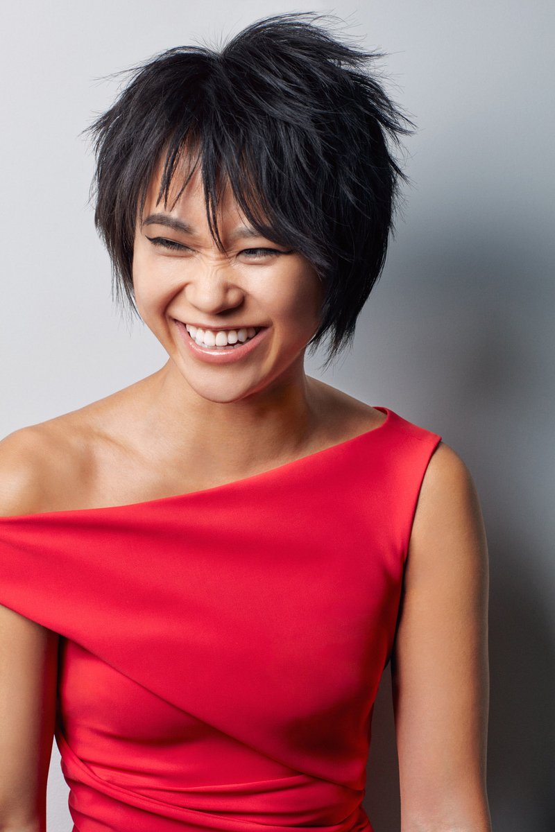 TheGailHenry's tweet image. The charismatic Beijing-born pianist @YujaWang performs the much loved Rach 3 on today’s #FullScore &amp;amp; the @Vienna_Phil bring us the ‘New World’ Symphony a work Dvorak used to introduce American music to itself all from 1pm @RTElyricfm @RTE_Culture