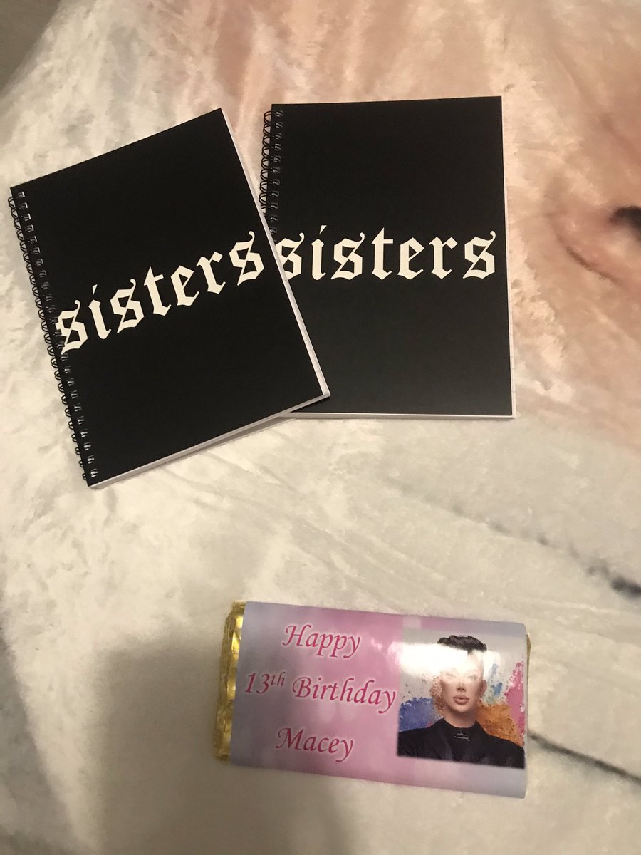 Macey57766977's tweet photo. Was this the best birthday or what !!please tag James down below it would mean tha world to me! @jamescharles @sisters_apparel @kmallthelovers @Maddie33161137 @jamescookiess @mrjamiecharlie @jc_fanworld https://t.co/Vra2KqyyLZ