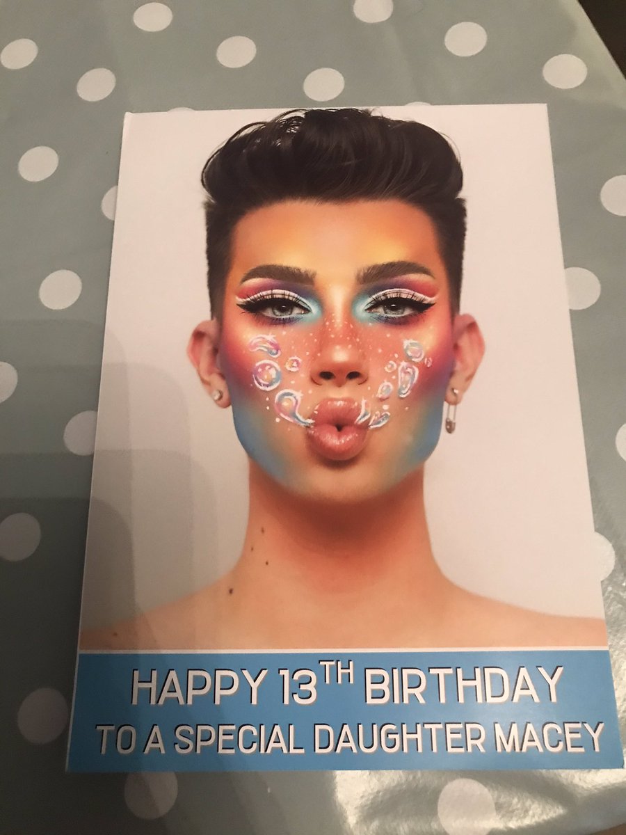 Macey57766977's tweet photo. Was this the best birthday or what !!please tag James down below it would mean tha world to me! @jamescharles @sisters_apparel @kmallthelovers @Maddie33161137 @jamescookiess @mrjamiecharlie @jc_fanworld https://t.co/Vra2KqyyLZ