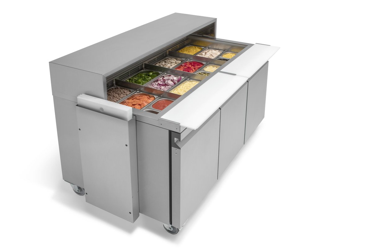 WilliamsRef's tweet photo. Need an extensive prep area? The worktop on our new MaxiPrep front can be used with chopping boards that can slide from side to side over the ingredients wells.
https://t.co/7dYTfn2ADe
#Williams #refrigeration #MaxiPrep #chopping #boards #prep https://t.co/opkRpLy8Hn