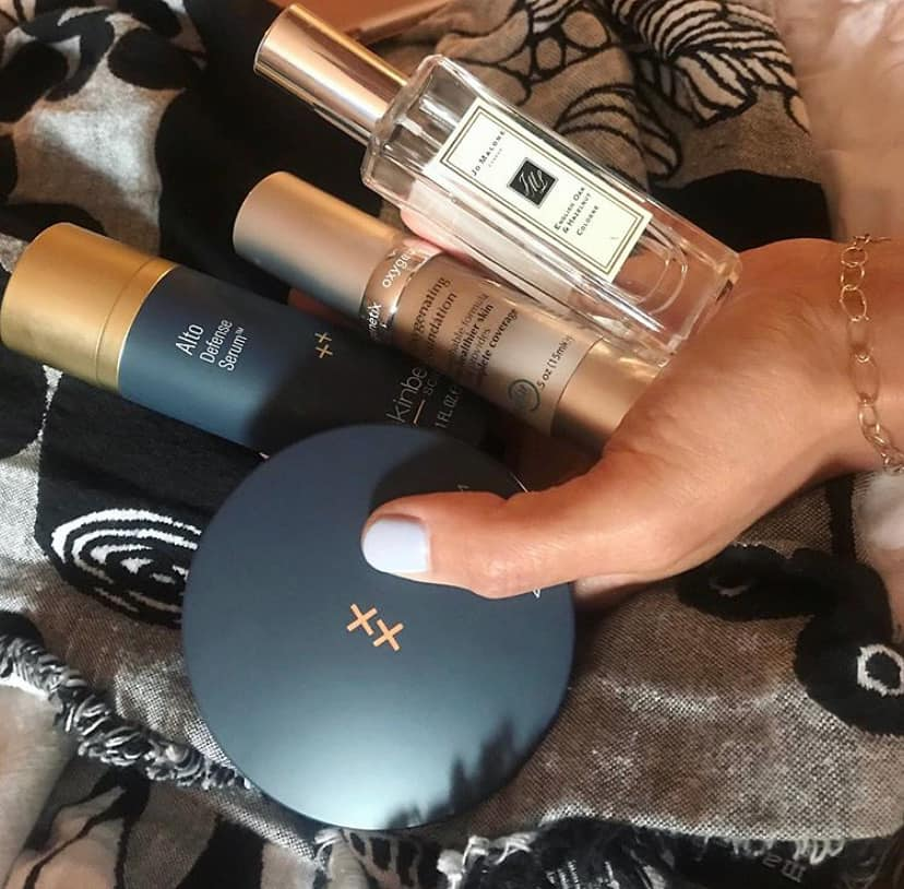 skinbetteruk's tweet image. Skincare staples with @MissAnnaBaker! 👏♥️

#SkinBetterScience #SkinBetter #sunbetterToneSmart #AltoDefenseSerum