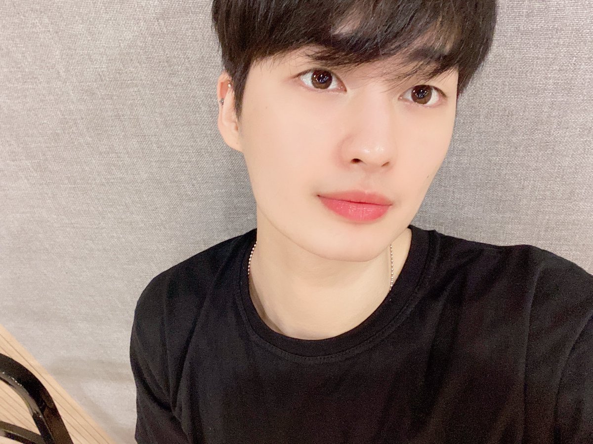 UP10TION's tweet photo. 머해여 🧐 #고결 #KOGYEOL #규진 #GYUJIN https://t.co/L3OjIaYLBv