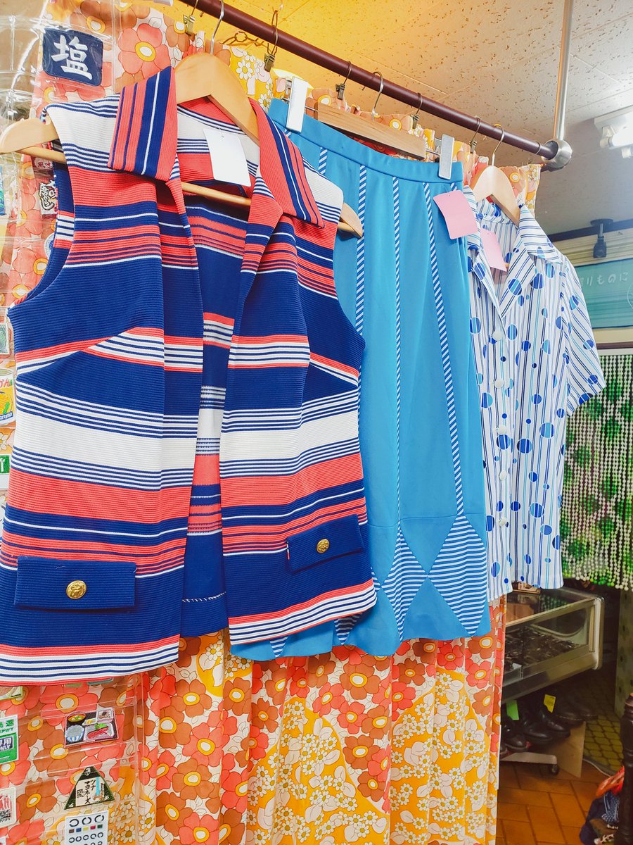 古着屋funnyface 東京都 田端 に移転しました ワンピースや他アイテム随時新入荷してます 夏といったらマリンテイスト 古着の定番ですね 涼しげな色合いでしかもカワイイのが多い オススメです 気になる商品ありましたらお気軽にお問い合わせ