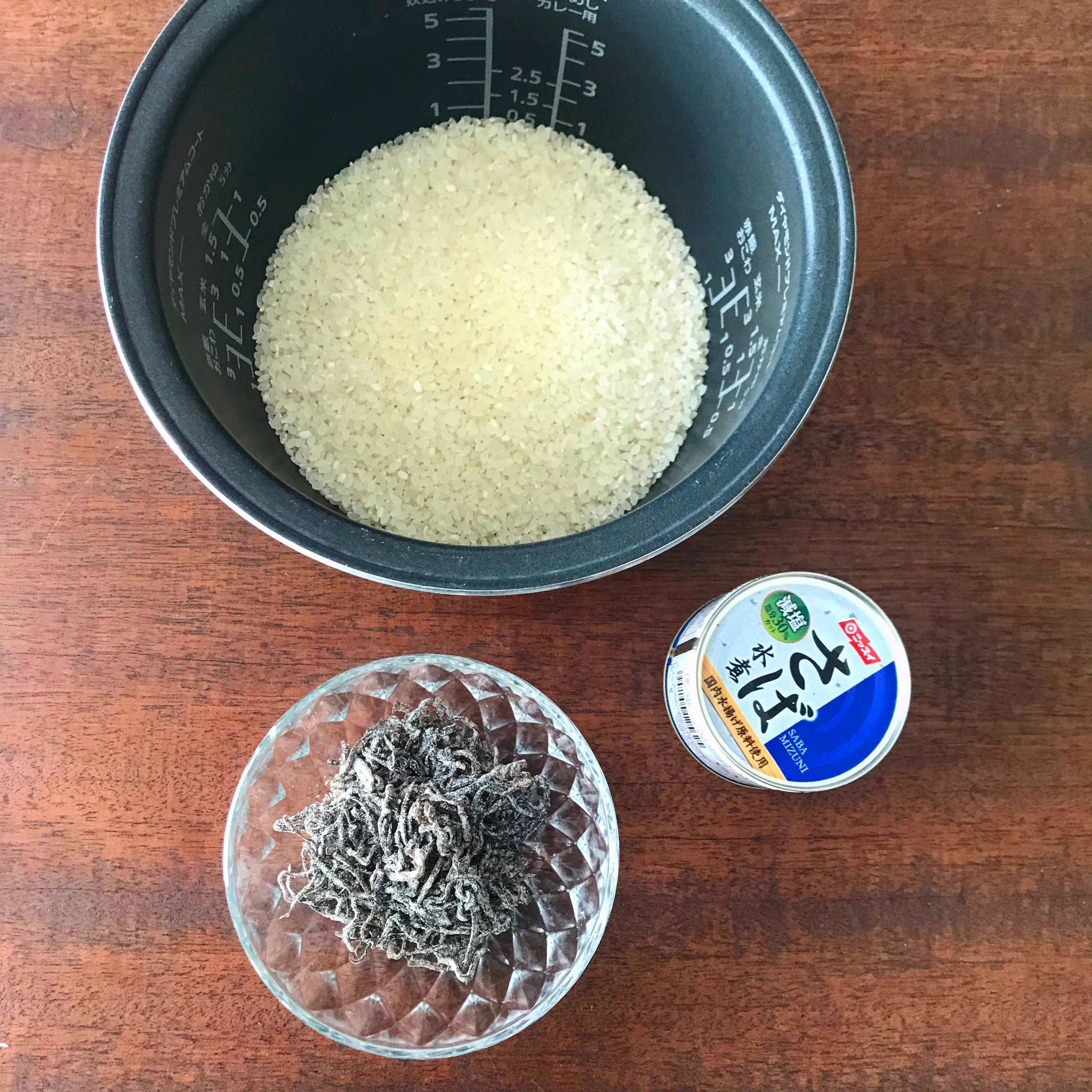 調味料は不要？！サバ缶と塩昆布の旨味がたまらない、「サバ缶昆布めし」のレシピ！