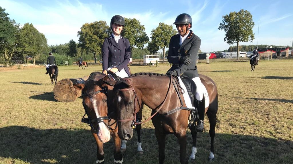 Albert_Hermoso's tweet photo. ¡Buenos días desde Kronenberg (Holanda)! Que alegria reencontrarme con un viejo amigo #NereoCP 😍 y si propietaria Camille Thual. Congrats for your great work with him and your performances. Work hard, ride hard 😉🚀!! https://t.co/iWUZQ7Kcit
