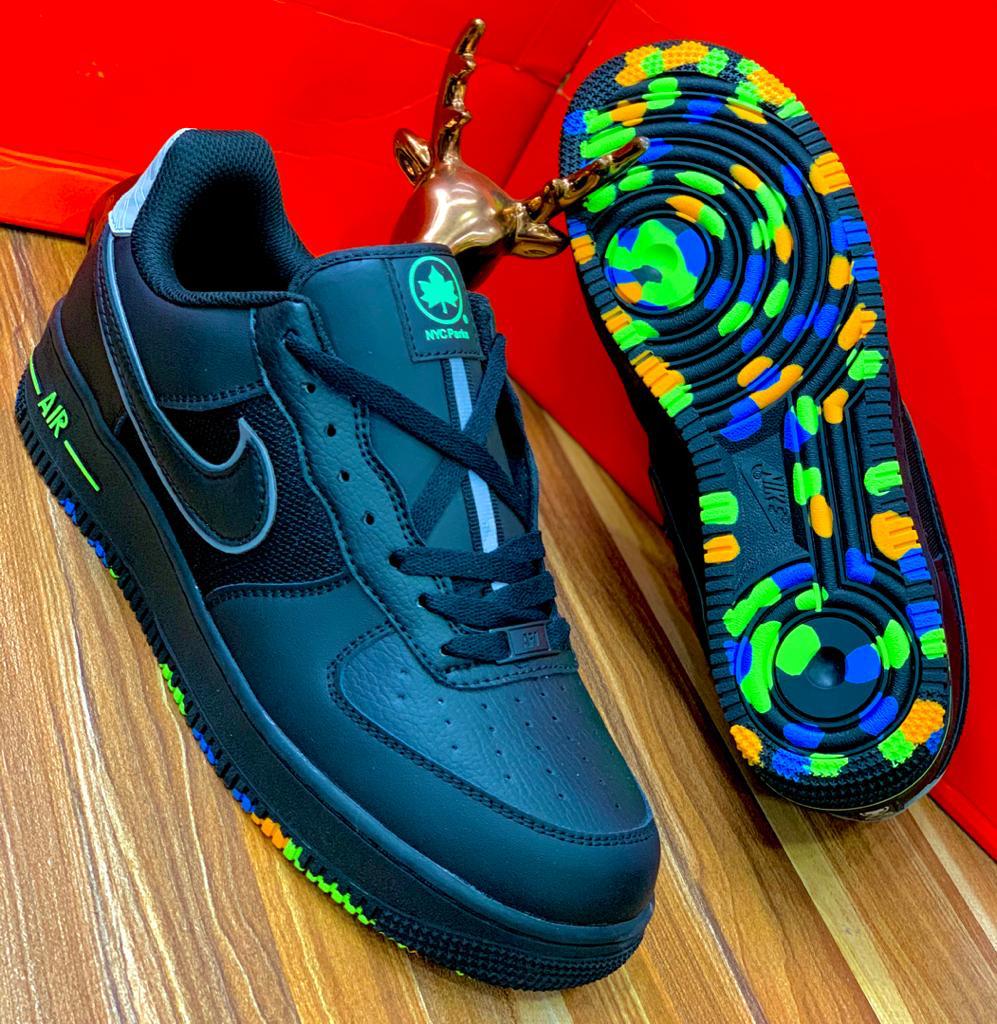 aramidesewa's tweet photo. Nike AirForce 1 '07" 🔥🔥🔥 
Size: 40-45 
Price: 22k
#bbnaijalockdown2020 #SamanthaWaKenyatta #thursdaymorning #BeirutExplosions #BringBackJerusalema #BringBackJerusalema #COVID19 #Zimbabweanslivesmatters #COVID19 https://t.co/PH4QpKn7WK