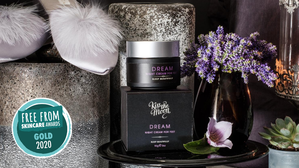 kissthemoonxx's tweet photo. β
β
β
β
β
"It left my dry rough feet feeling silky soft. As it is such an excellent cream I found that I did not need to use it every day" - @FFSkincareAward Tester ππ» #FFSA20 #ReviewKisstheMoon https://t.co/HJrSGg2NPY https://t.co/0jxxtyJSvW