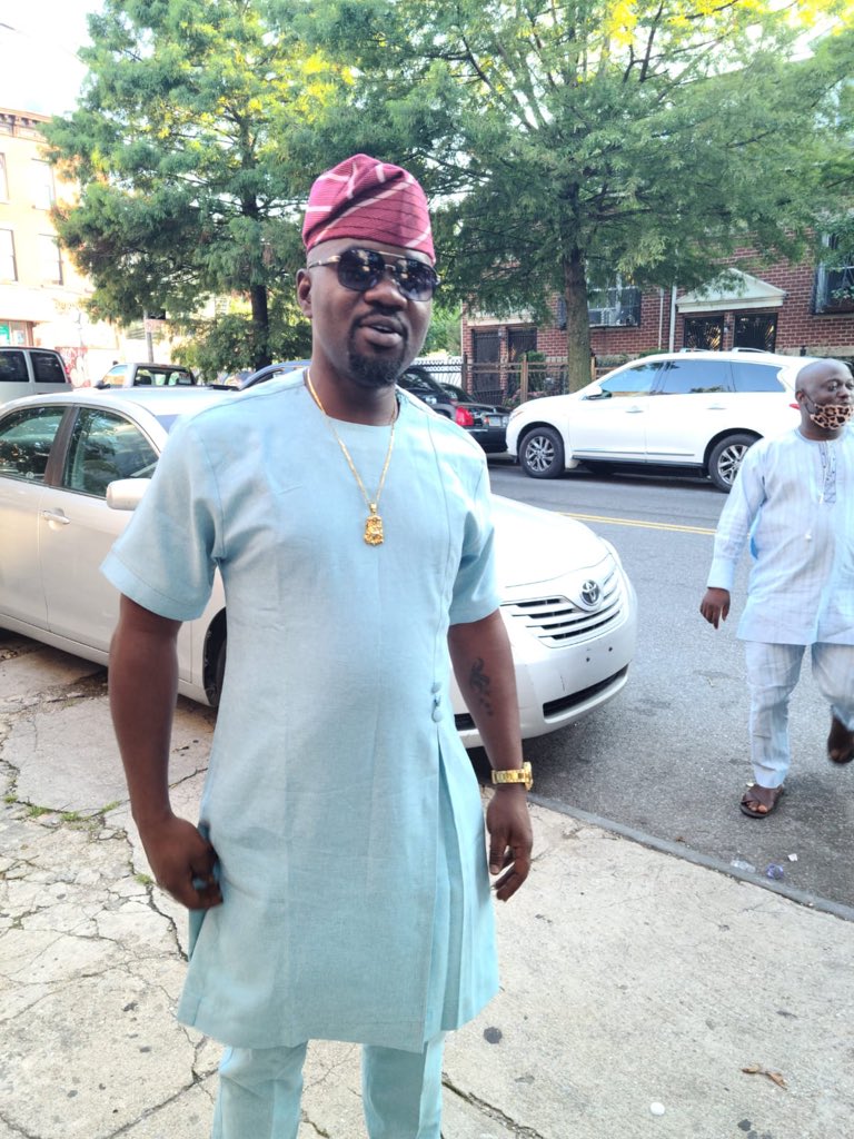 KemakolamNG's tweet photo. Step out in style. The Kemakolam way #menstyle #kaftan #kemakolam #mensfashion #menswearstore #africanmenswear #readtowear https://t.co/L2p22fDeWp