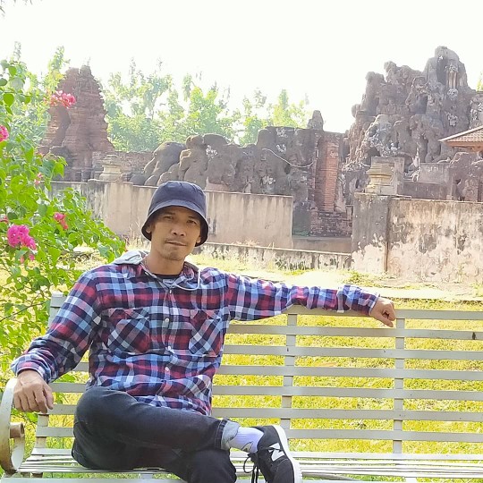 nyore nya disini ajah , Goa Sunyaragi #WisataCirebon #GoaSunyaragi