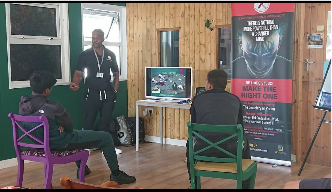 KentVRU's tweet photo. Working in partnership with #metanoiaproject and @theshed in Folkestone yesterday for a knife, gang and county line diversion workshop.
Feedback from one young attendee "I didn't know what I was putting my mum through" #knifefree #prevention #engagement #education https://t.co/n5D78vXMvx
