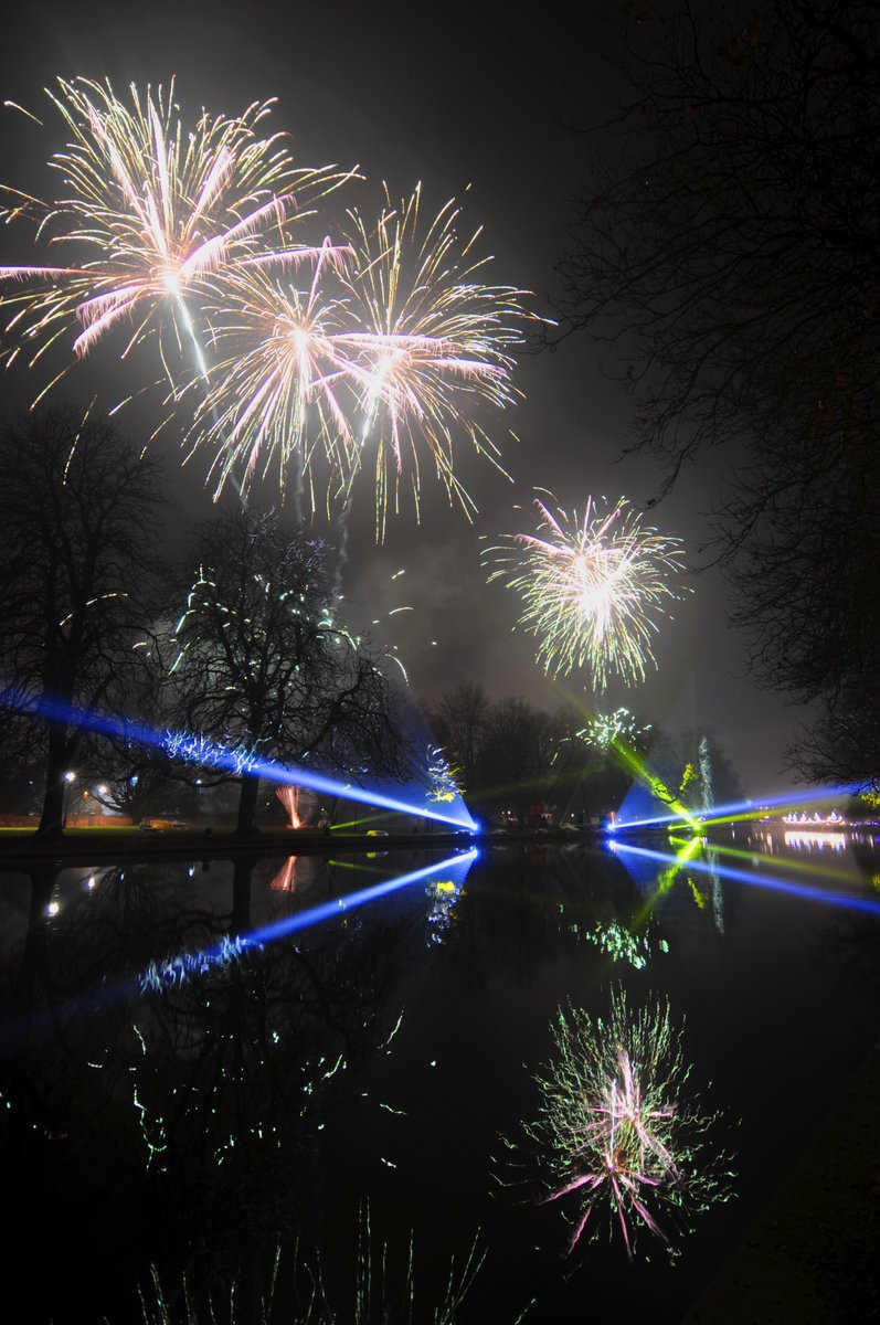 ElectrifyPyro's tweet image. Don't forget, we are still taking bookings for events next year! 😁🎆
If you want a spectacular display like these, contact us now! 📞
To check out our awesome packages, visit our website: electrifypyrotechnics.co.uk!