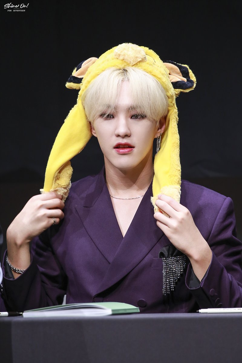 17ShineOn's tweet photo. 190927 팬싸
#호시 #HOSHI #세븐틴 #SEVENTEEN https://t.co/zvGbB1WvE2